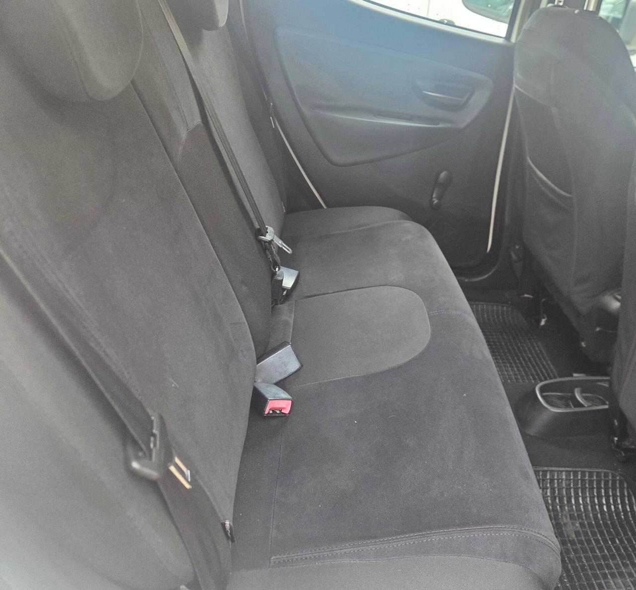 Lancia Ypsilon 1.2 TAGLIANDATA GARANZIA 12 MESI