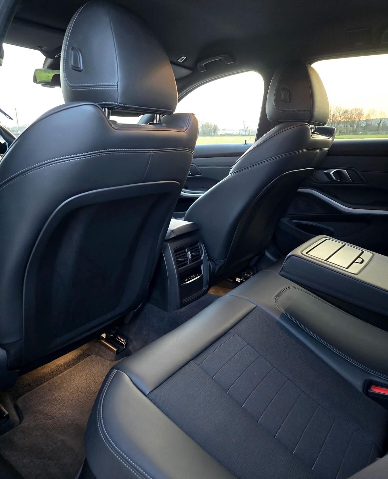 Bmw 318 318d 48V Touring Luxury