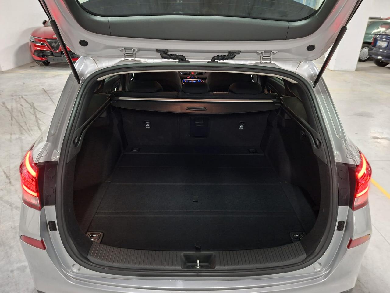 Hyundai i30 1.6 CRDi 48V Prime Wagon DCT MOTORE K.O.