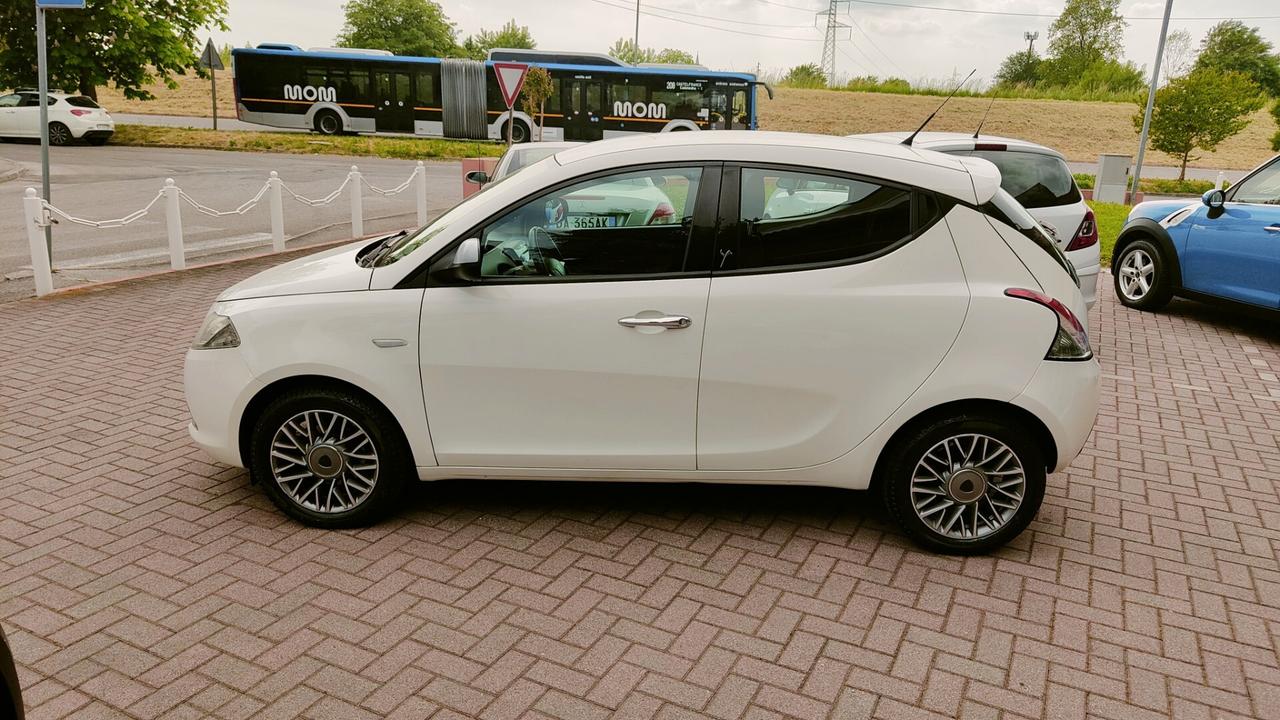 Lancia Ypsilon 1.2 Gold OK NEO PATENTATI
