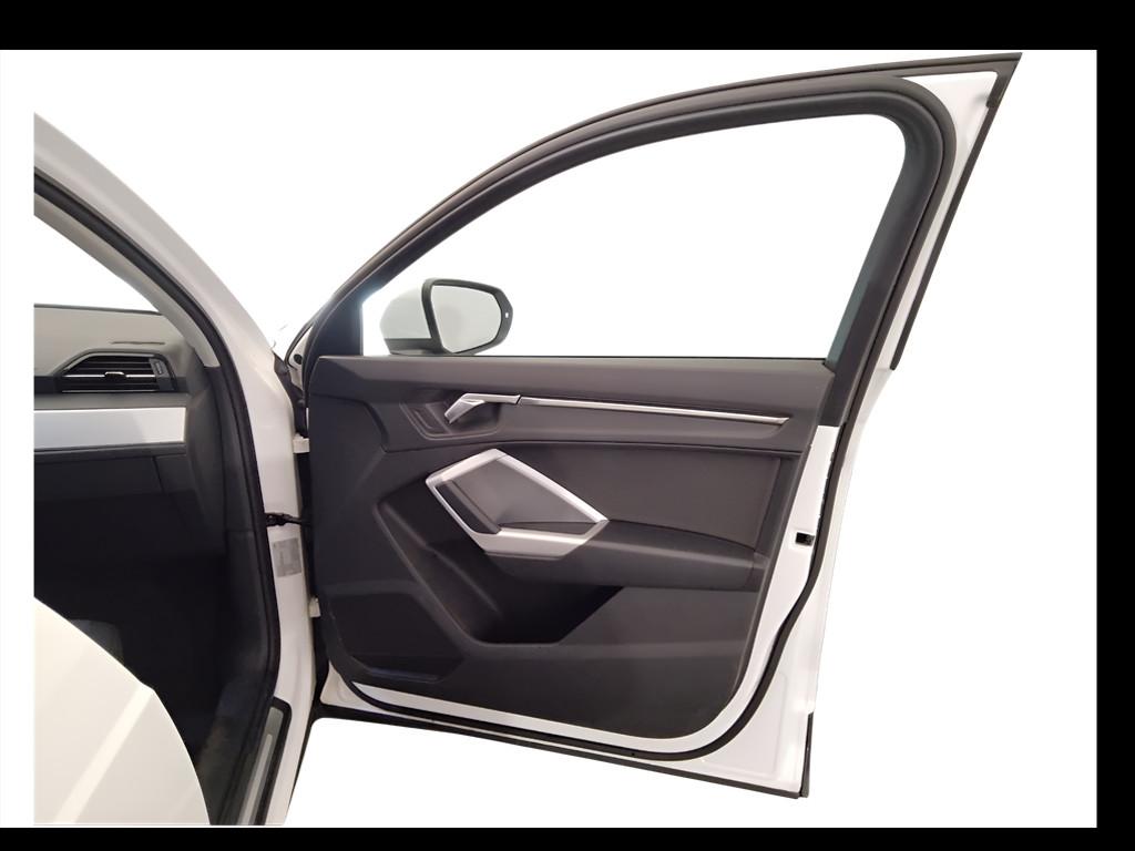 AUDI Q3 II 2018 - Q3 35 2.0 tdi Business Advanced