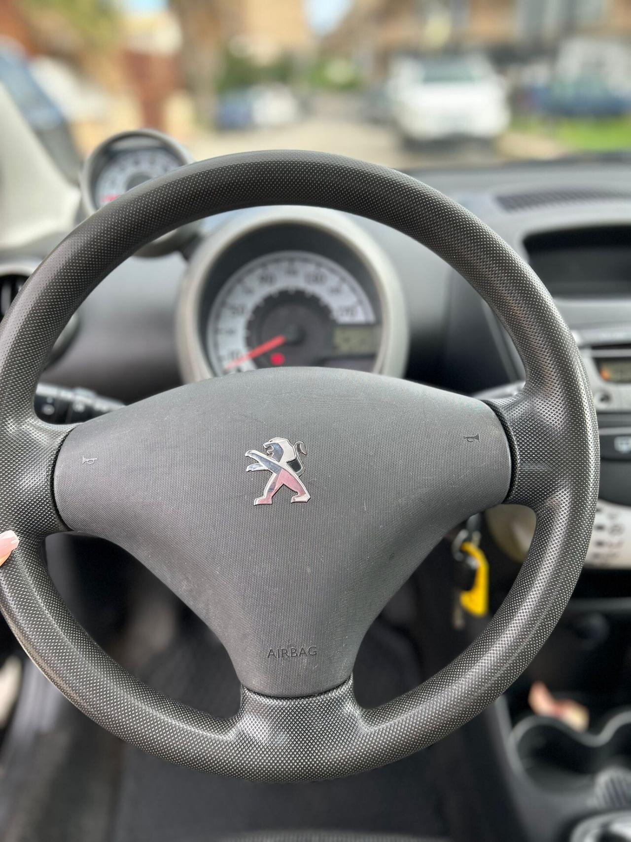 Peugeot 107 1.0 68CV 5p. Urban Move