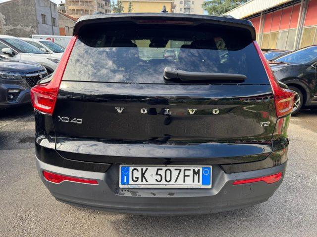 VOLVO XC40 T2 Geartronic Momentum Core