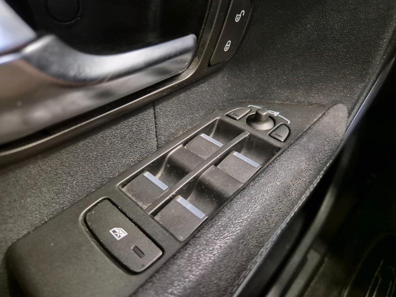 Land Rover Range Rover Evoque 5p 2.2 td4 Dynamic 150cv - UNIPROPRIETARIO - Sens. Park. - Bluetooth