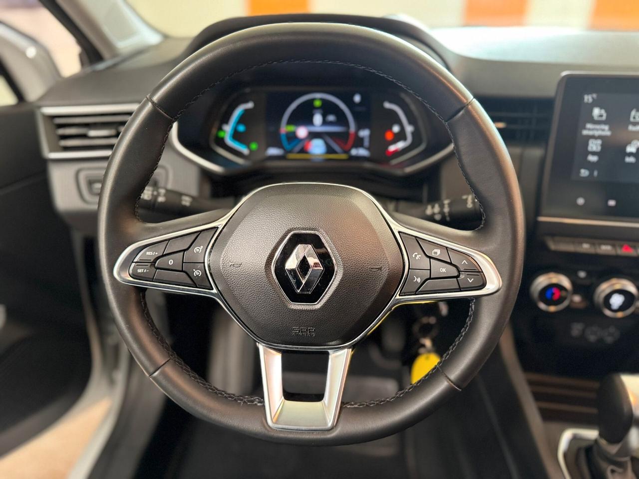 Renault Clio FULL HYBRID E-TECH INITIAL PARIS