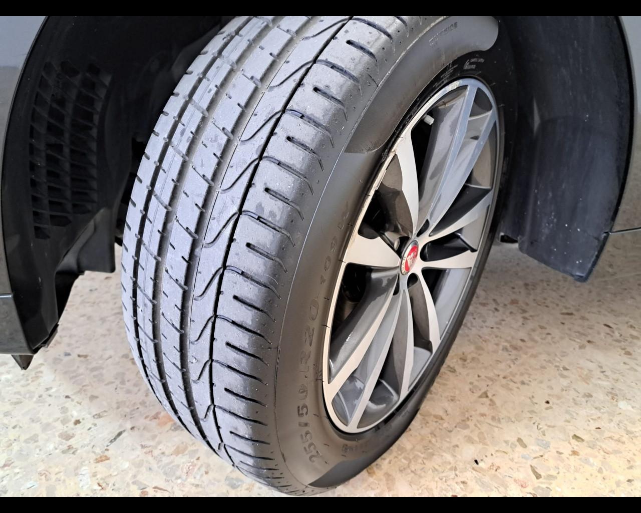 JAGUAR F-Pace 2.0d R-Sport awd 180cv auto