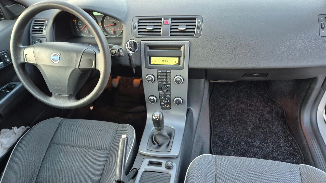 Volvo C30 1.6 Momentum