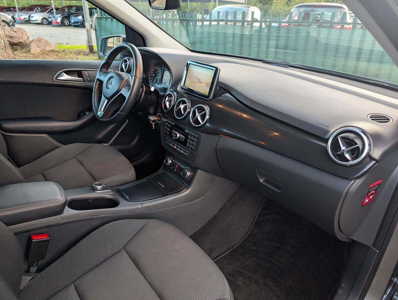 Mercedes-benz B 180 B 180 BlueEFFICIENCY Premium