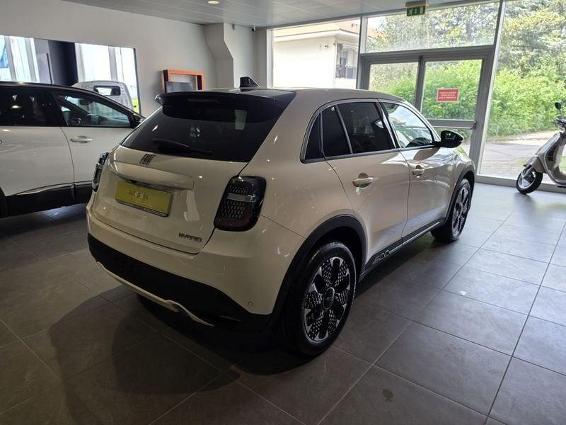 FIAT 600 1.2 Hybrid 100cv La Prima