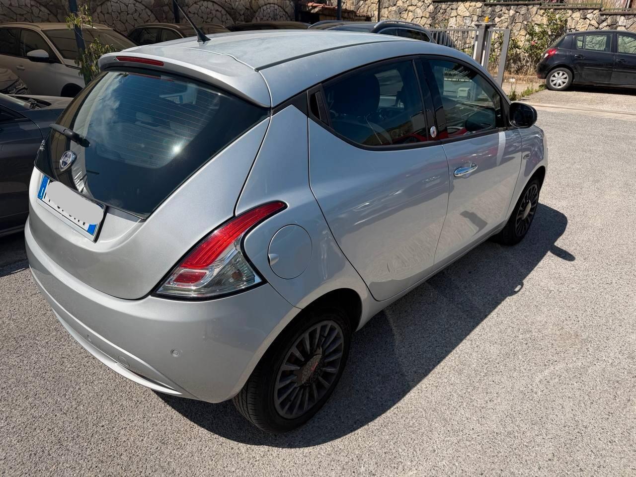 Lancia Ypsilon 2016 1.2 69 CV 5 porte GPL Ecochic Platinum