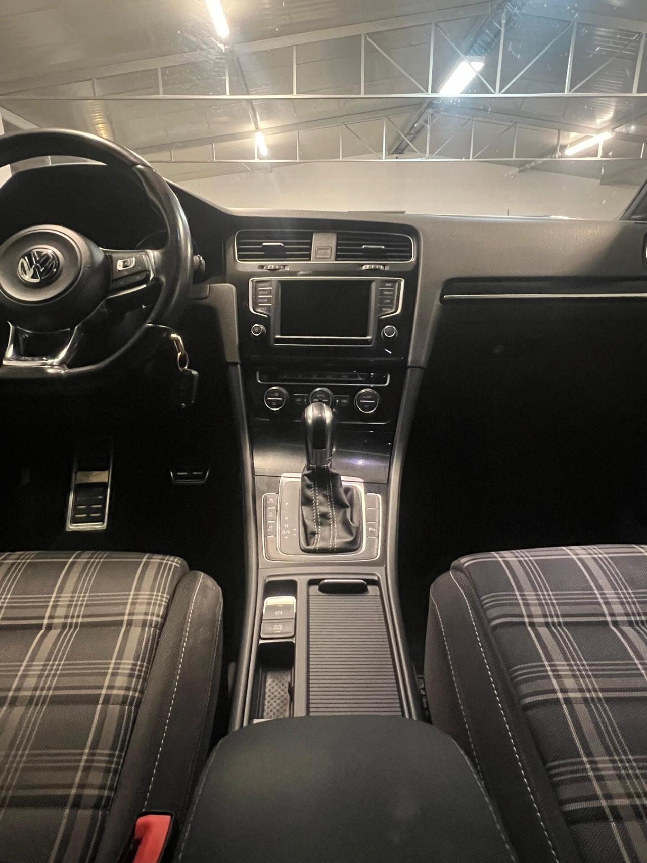 Volkswagen Golf GTD 2.0 TDI DSG 5p. 184 CV