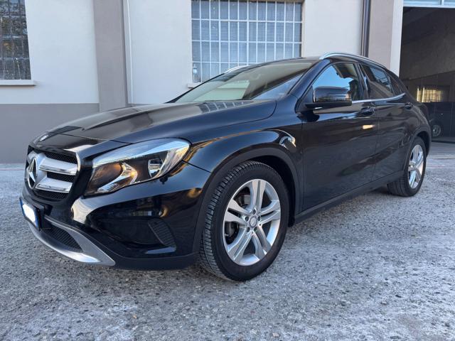 MERCEDES-BENZ GLA 200 CDI Automatic Premium