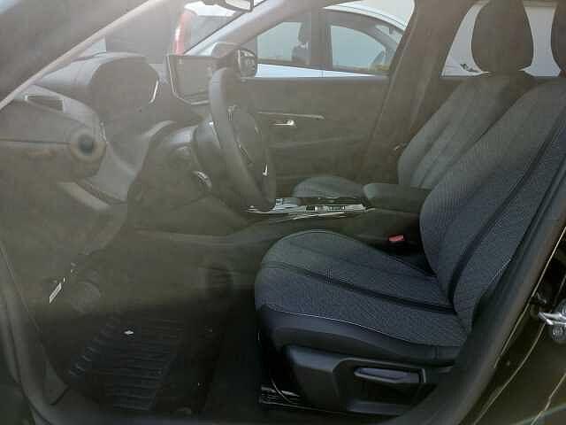 Peugeot 208 motore elettrico 136 CV Allure