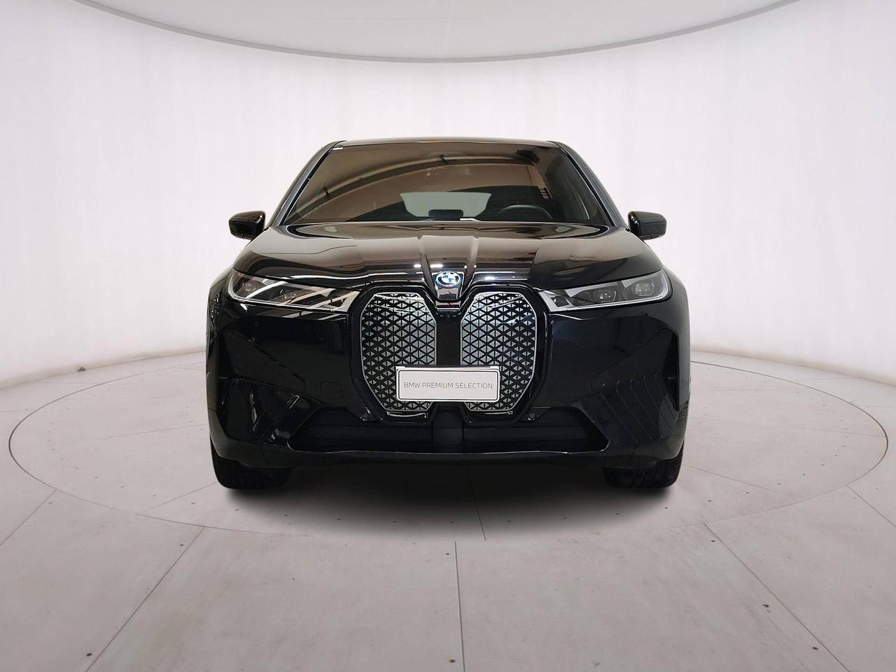 BMW iX xDrive50 Pacchetto Sportivo