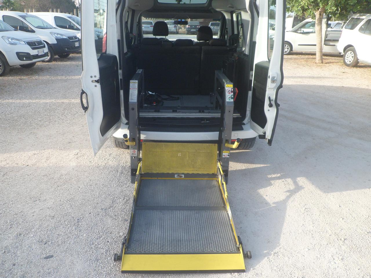 Fiat Doblo 5 posti trasporto disabili