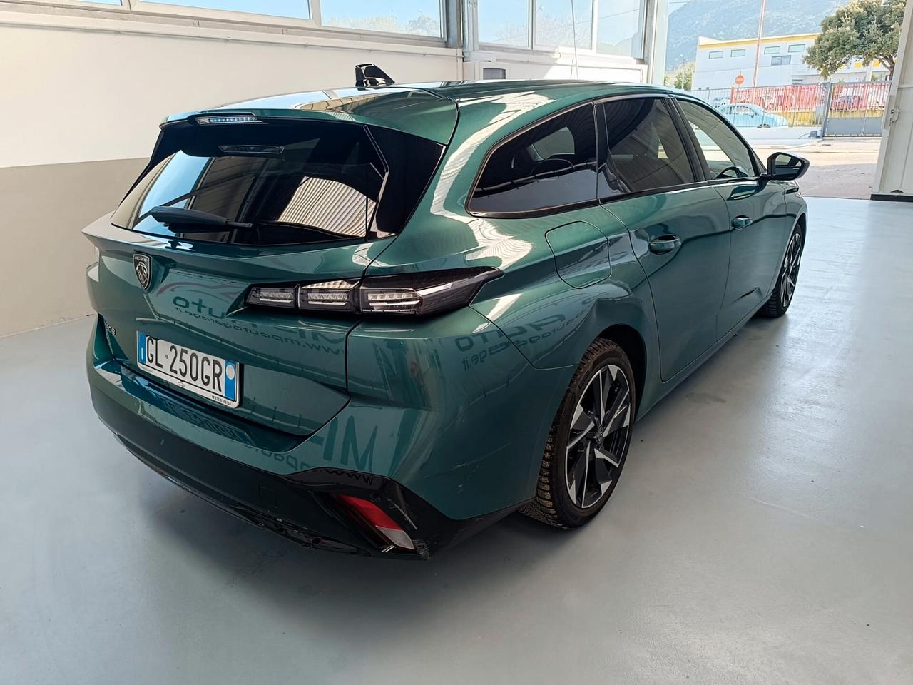 Peugeot 308 BlueHDi 130 S&S EAT8 SW Allure