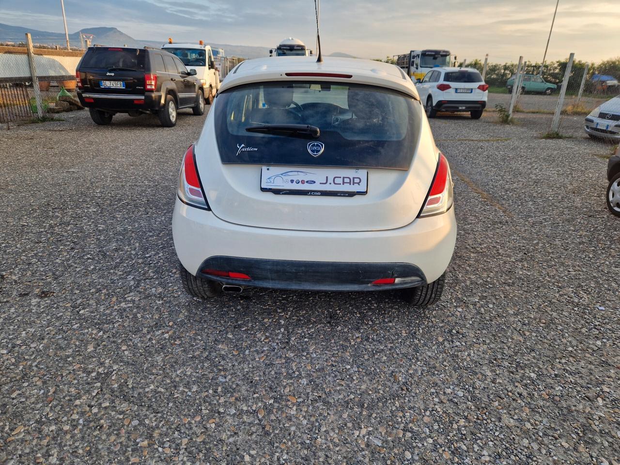 Lancia Ypsilon Lancia y