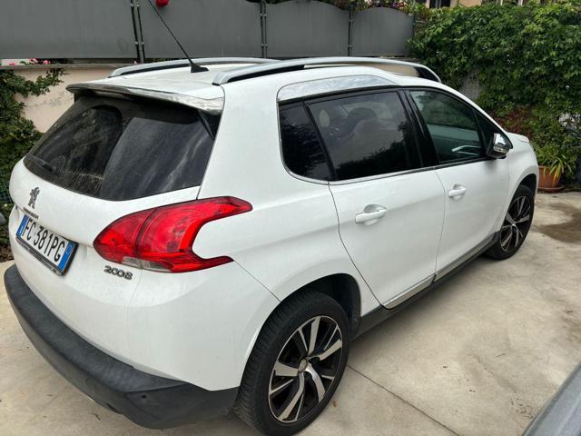 PEUGEOT 2008 BlueHDi 100 Allure