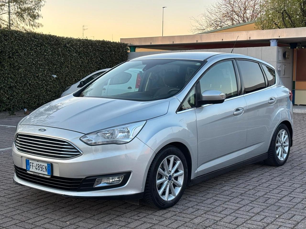 Ford C-Max 1.6 120CV GPL Titanium..CELL 320 147 1147 WUATSAPP