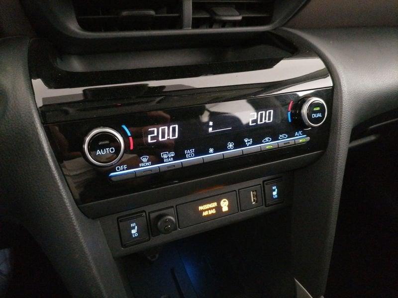 Toyota Yaris Cross 1.5h Lounge fwd 116cv e-cvt