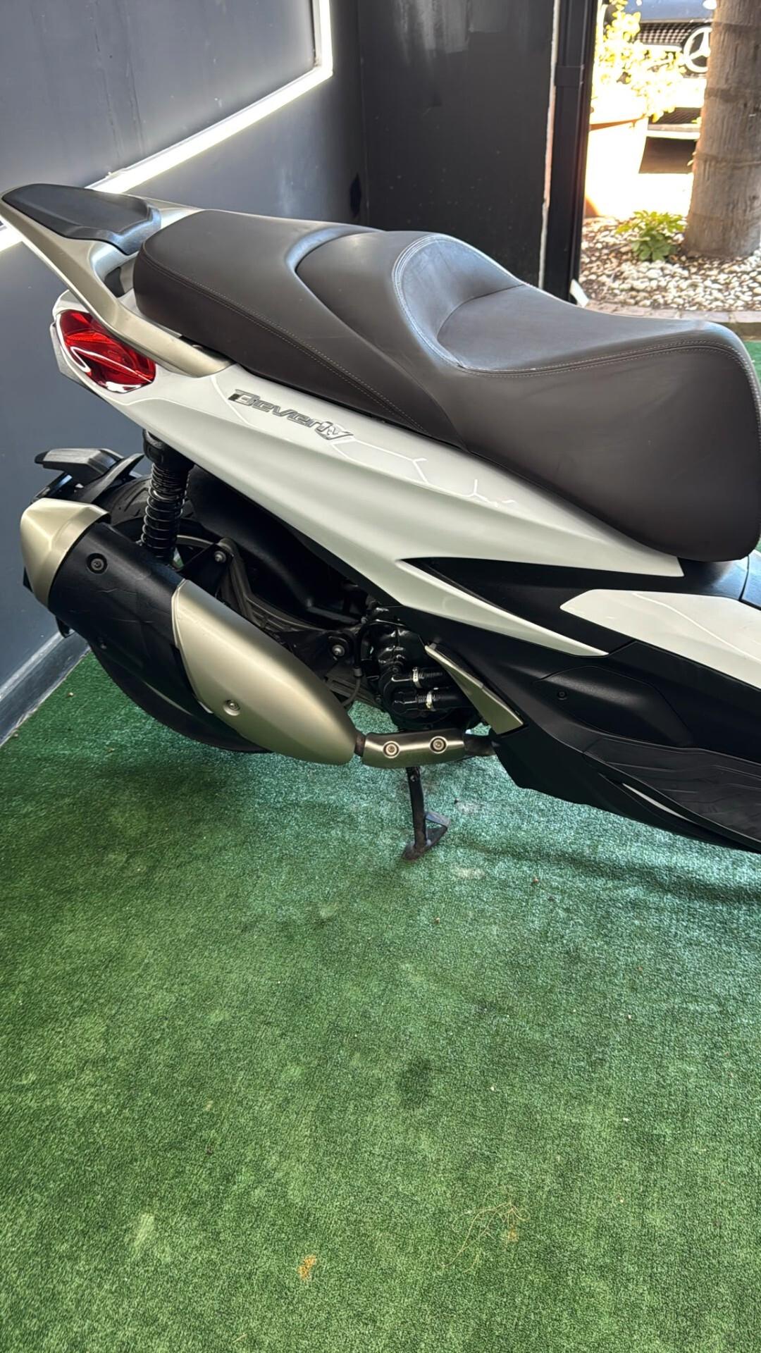 Piaggio Beverly 300
