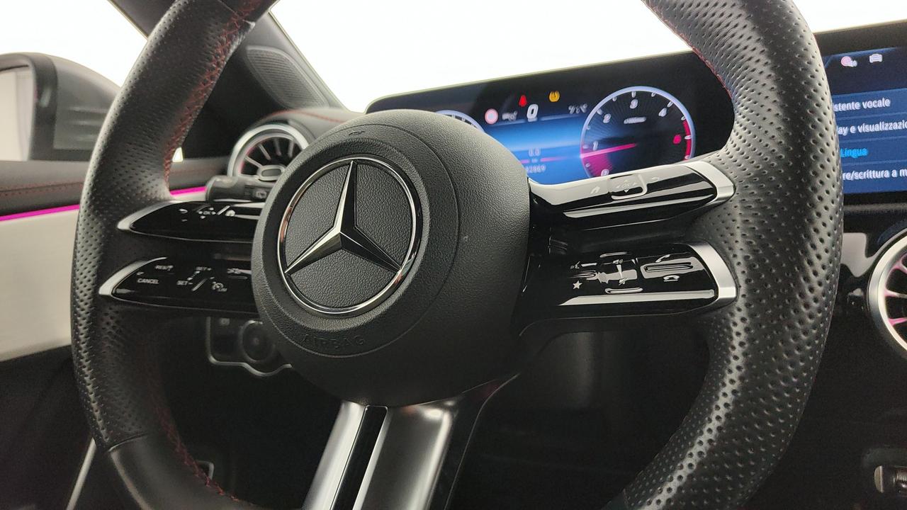 Mercedes-Benz CLA Shooting Brake 200 d Advanced auto