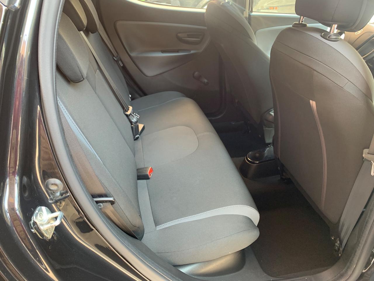 Lancia Ypsilon 1.2 69 CV 5 porte Gold 05/2016 km 46000