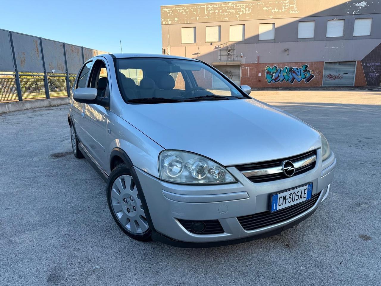 Opel Corsa 1.2i 16V cat 5 porte Enjoy