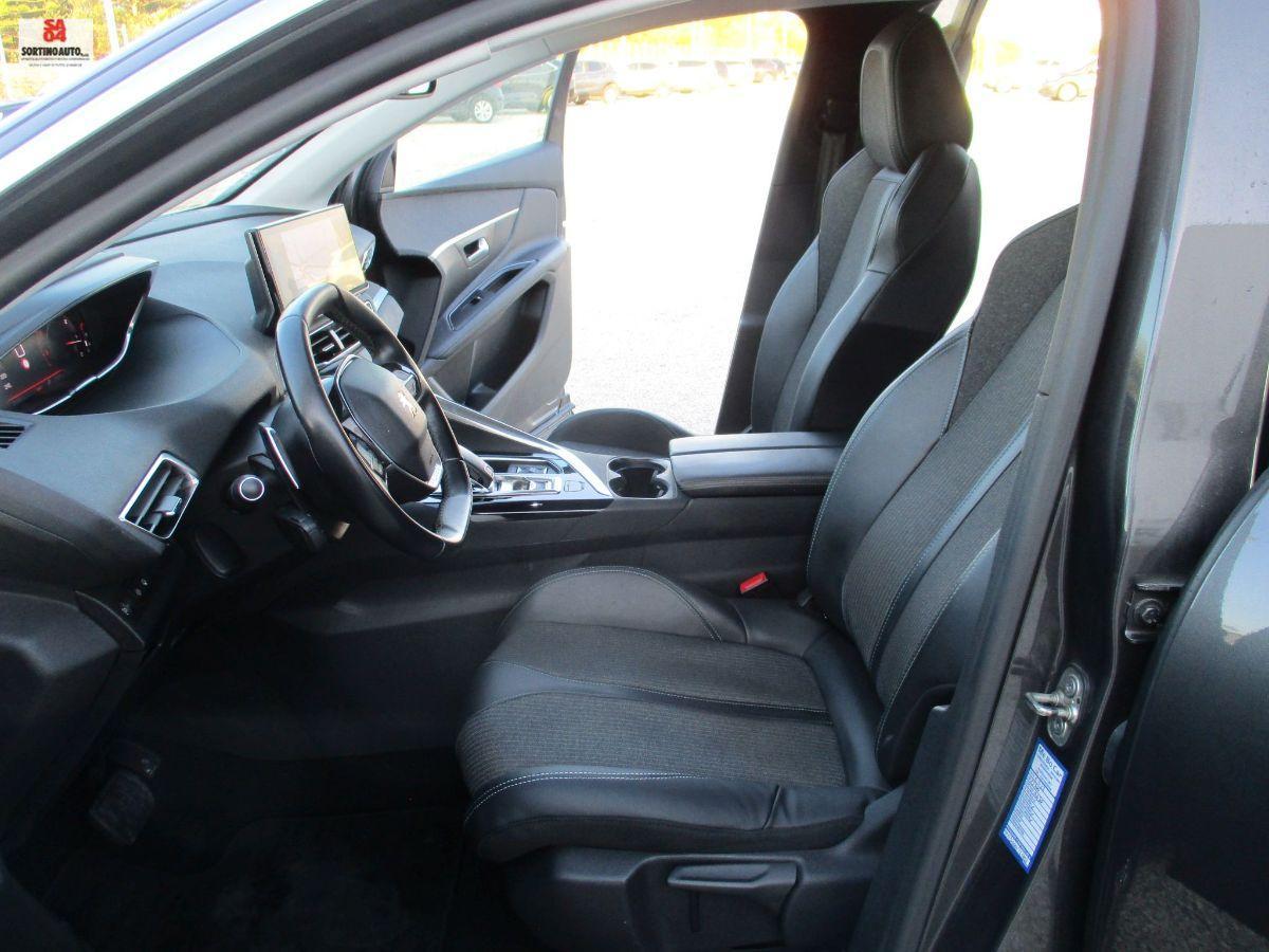 PEUGEOT 3008 BlueHDi 130 S&S EAT8 Allure Pack 2021