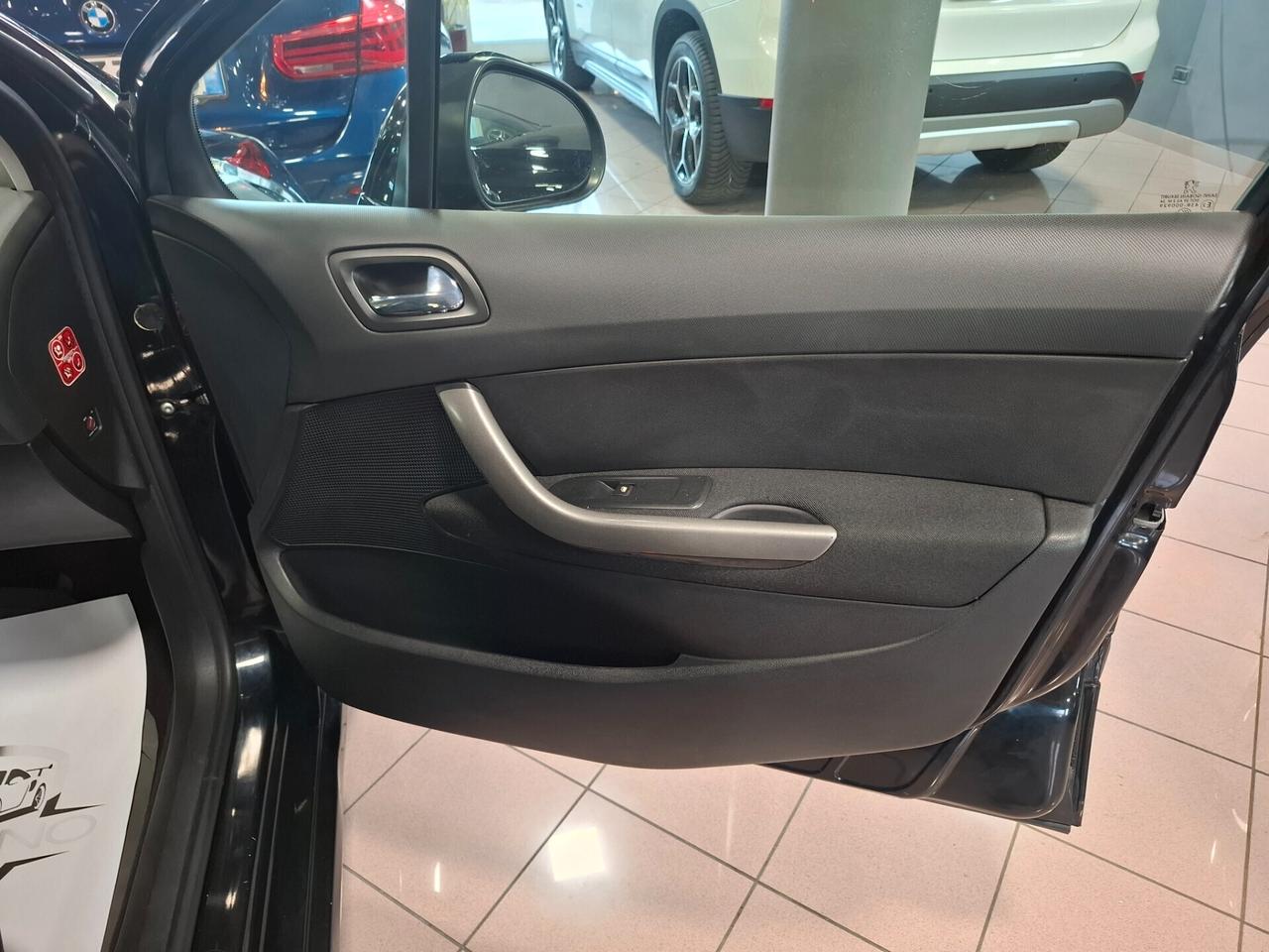 Peugeot 308 1.6 HDi 90CV Neopatentato