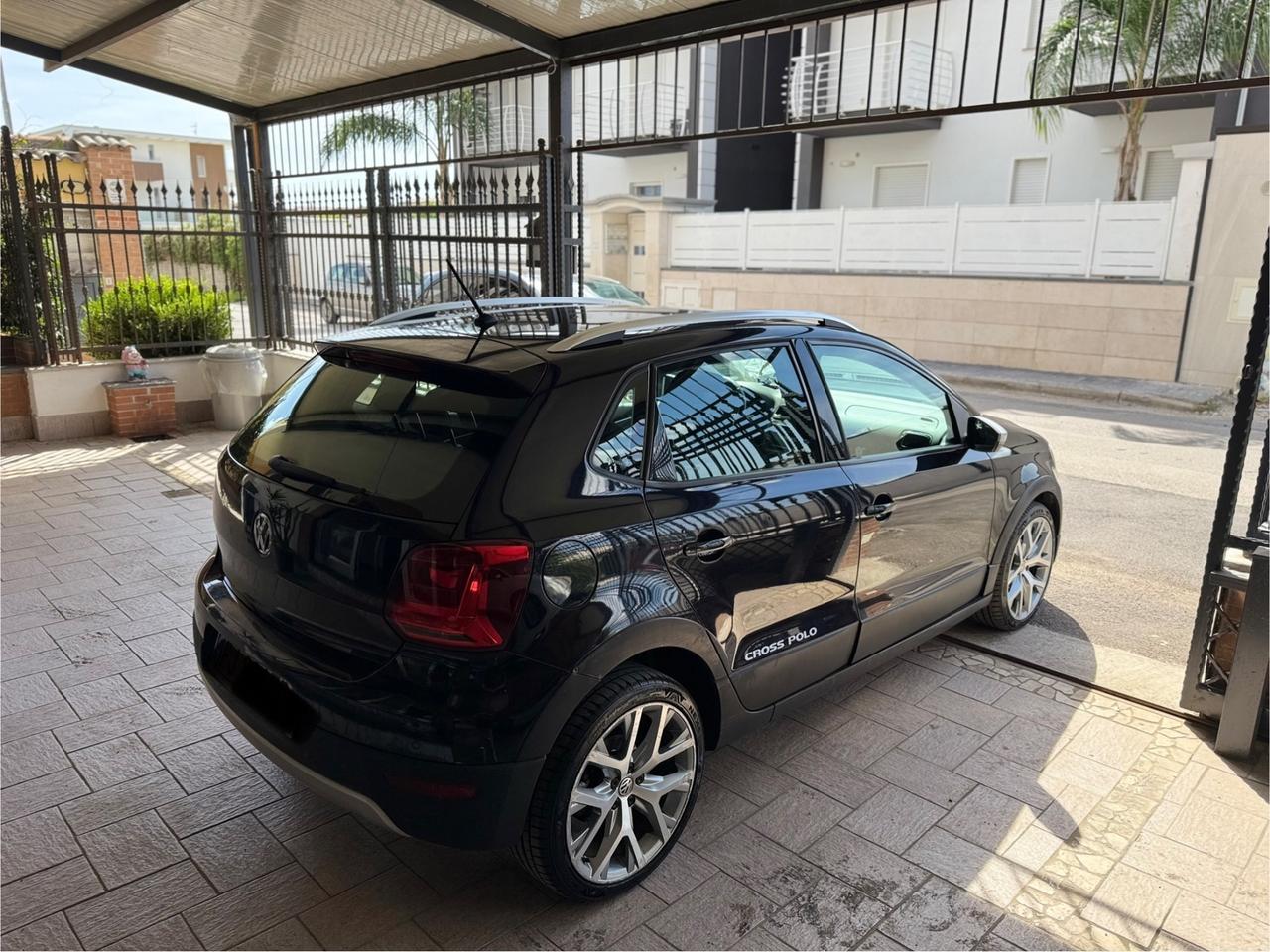 Volkswagen Polo Cross 1.4 TDI DSG BlueMotion Technology