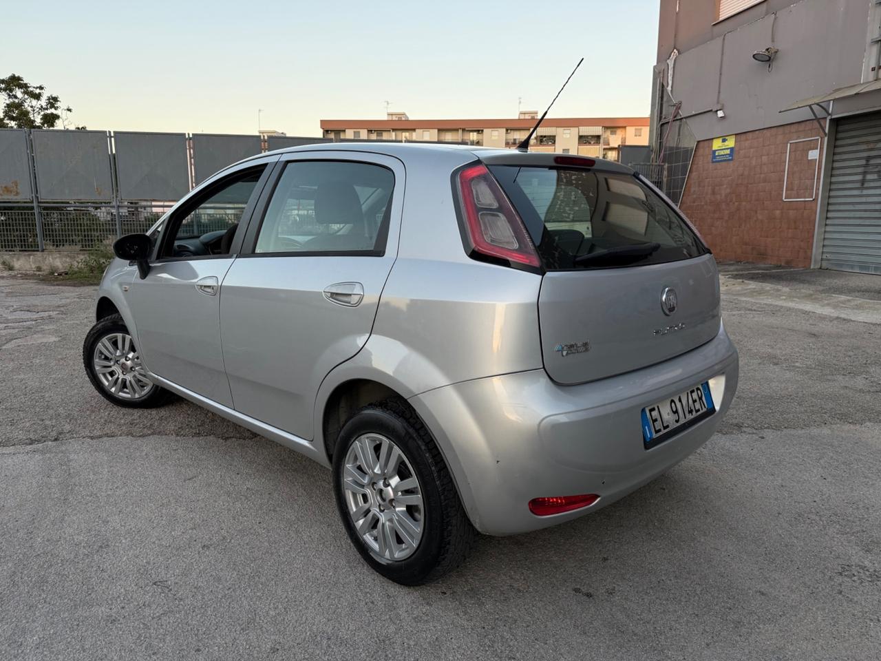 Fiat Punto Easy 1.4benz5 porte Natural Power Street Immacolata