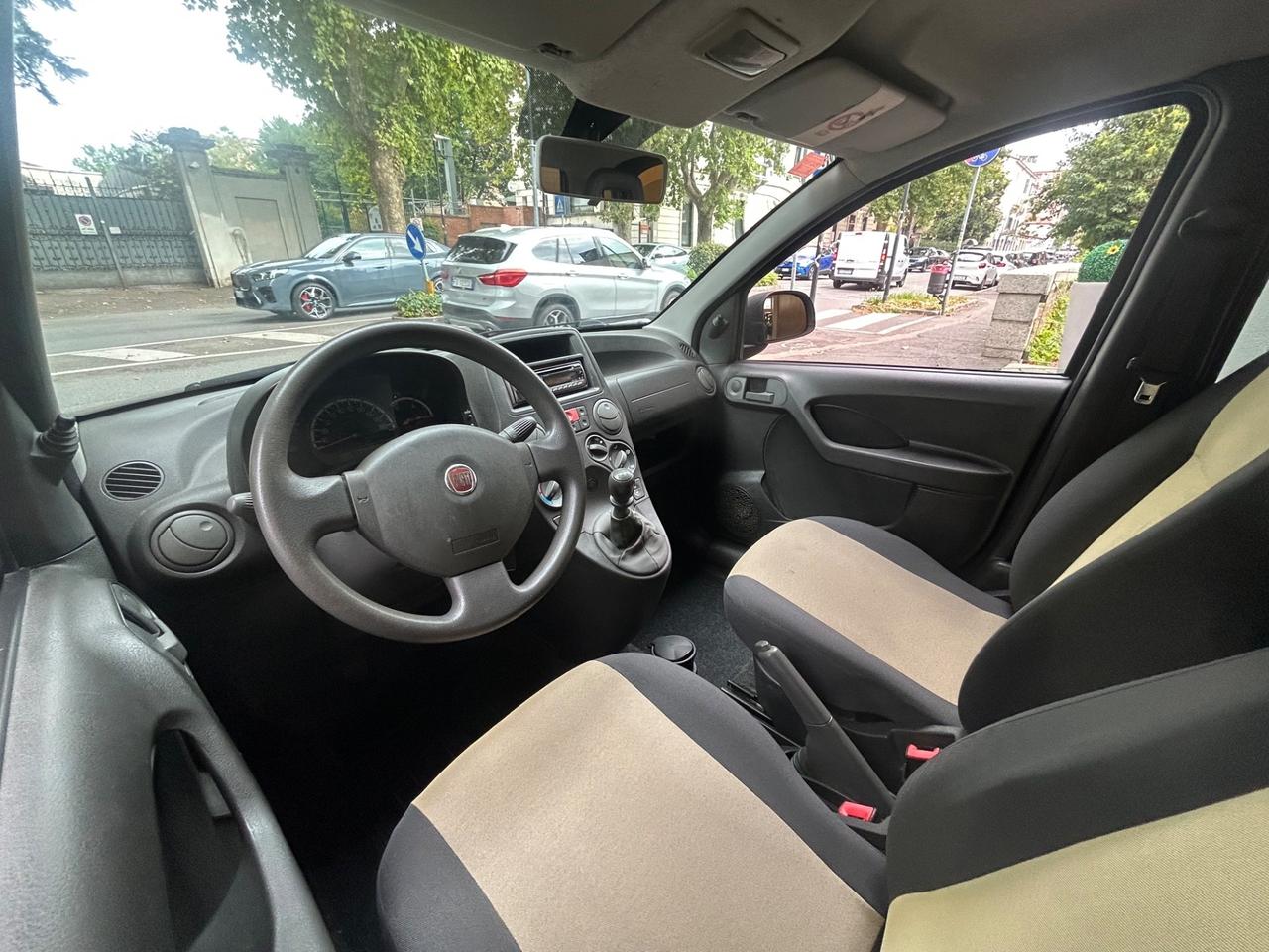 Fiat Panda 1.2 Dynamic 69cv EURO 5 - NEOPATENTATI!!!