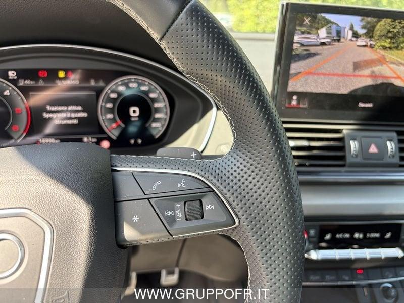 Audi Q5 40 TDI 204 CV quattro S tronic Identity Black