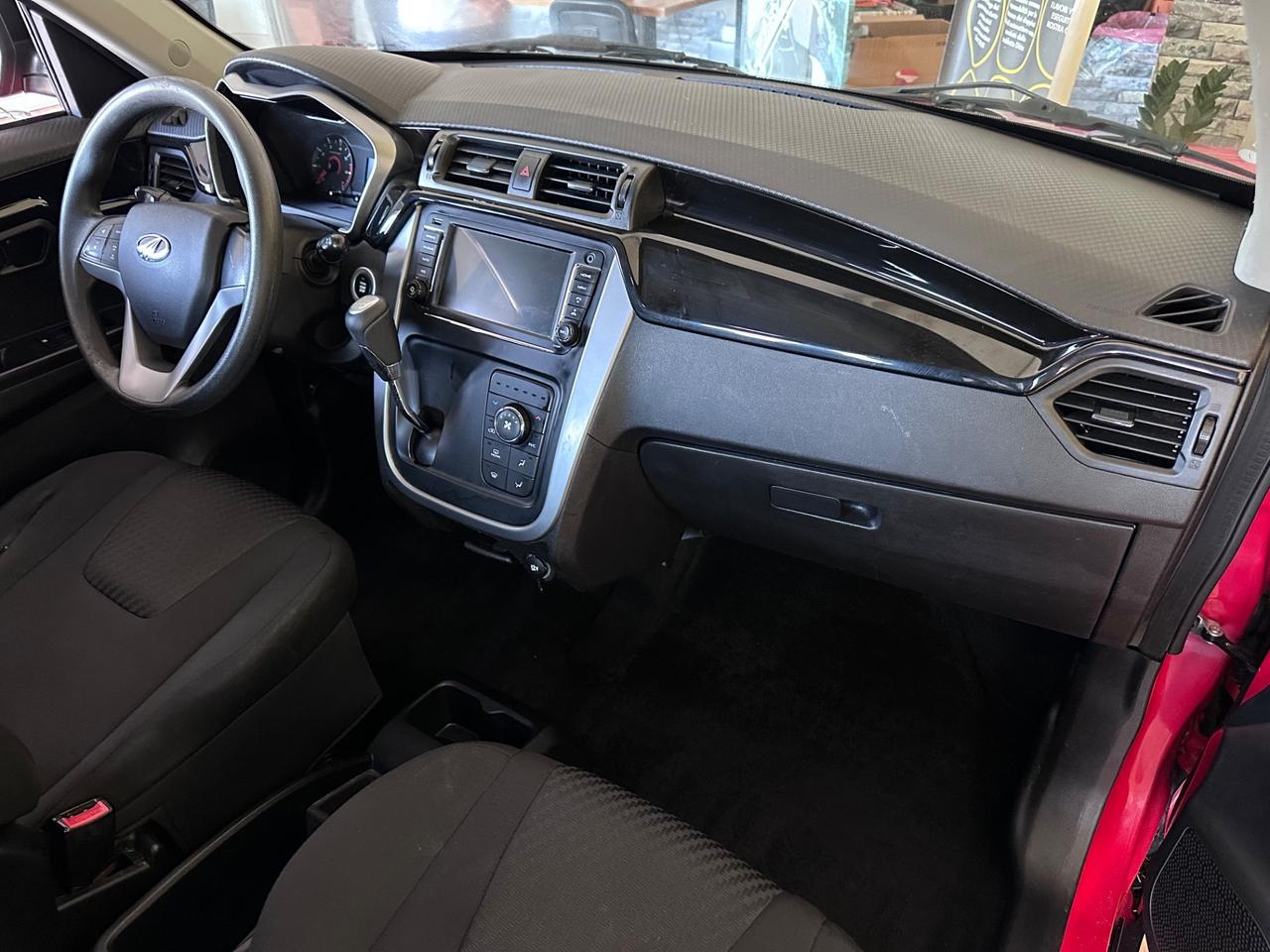 Mahindra KUV100 1.2 VVT K8