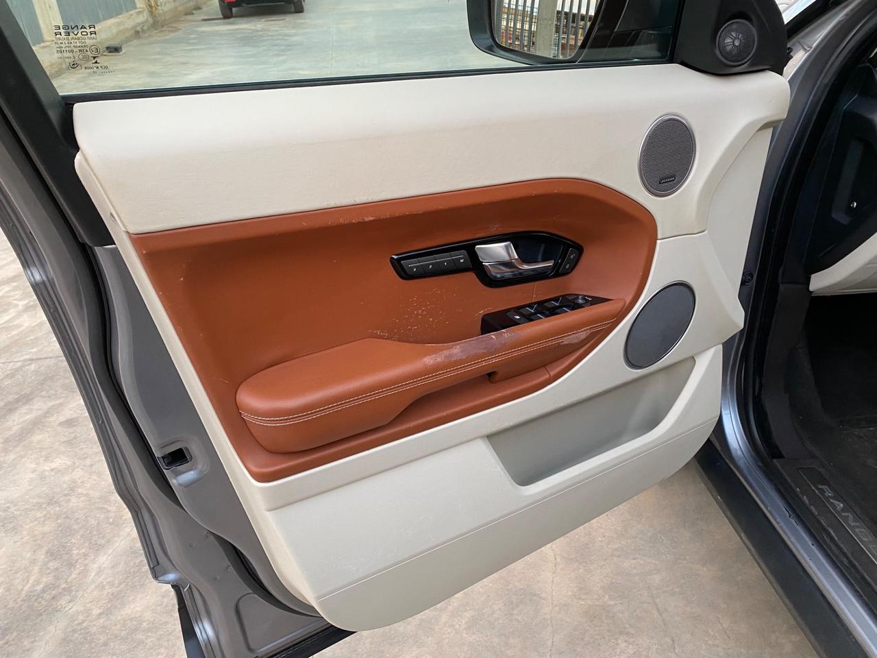 Land Rover Range Evoque 2.2 Sd4 5p. Autobiography