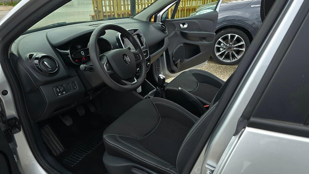 Renault Clio dCi 8V 75 CV 5 porte Moschino Zen