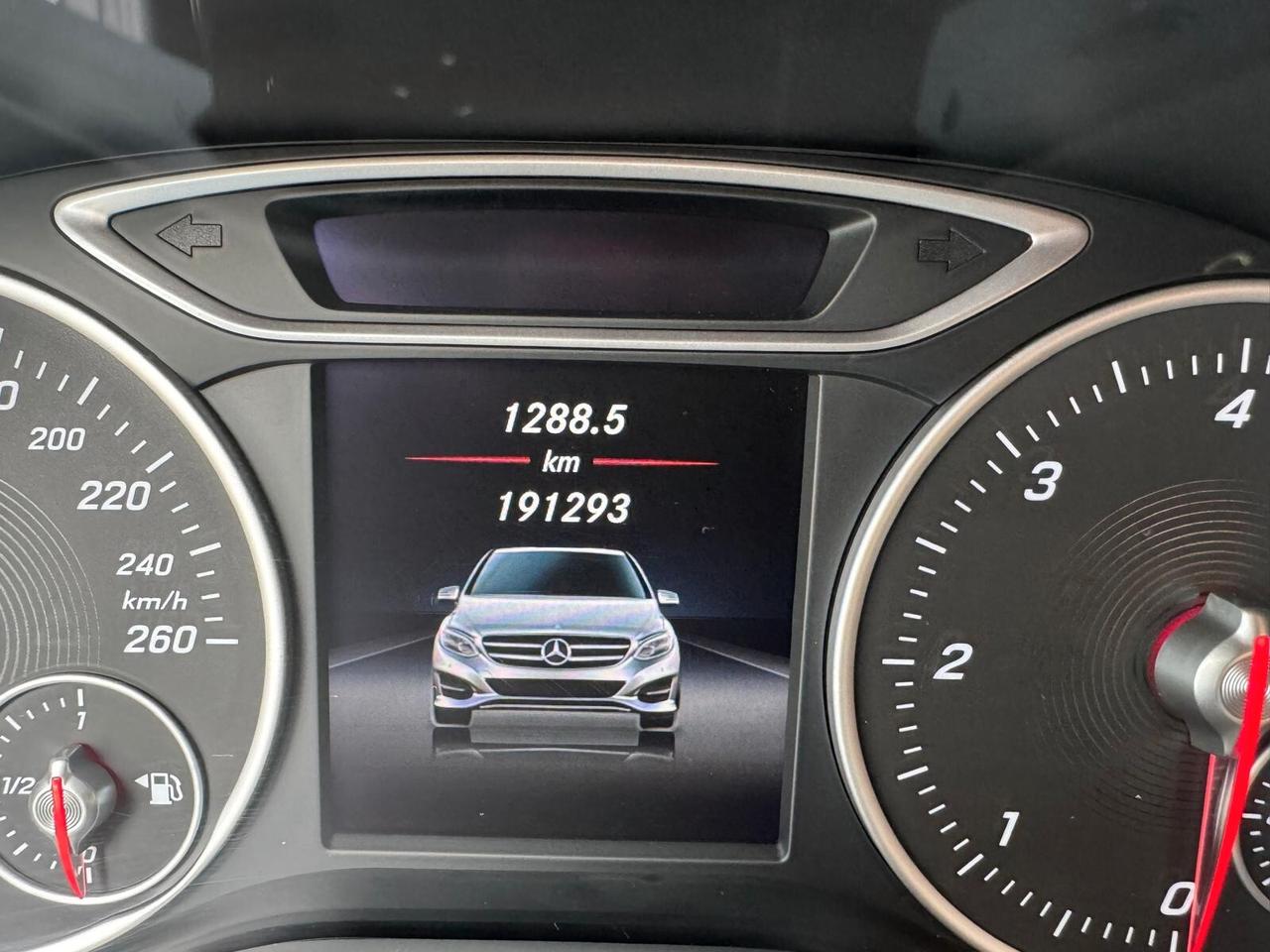 Mercedes-benz B 200 CDI Automatic Premium
