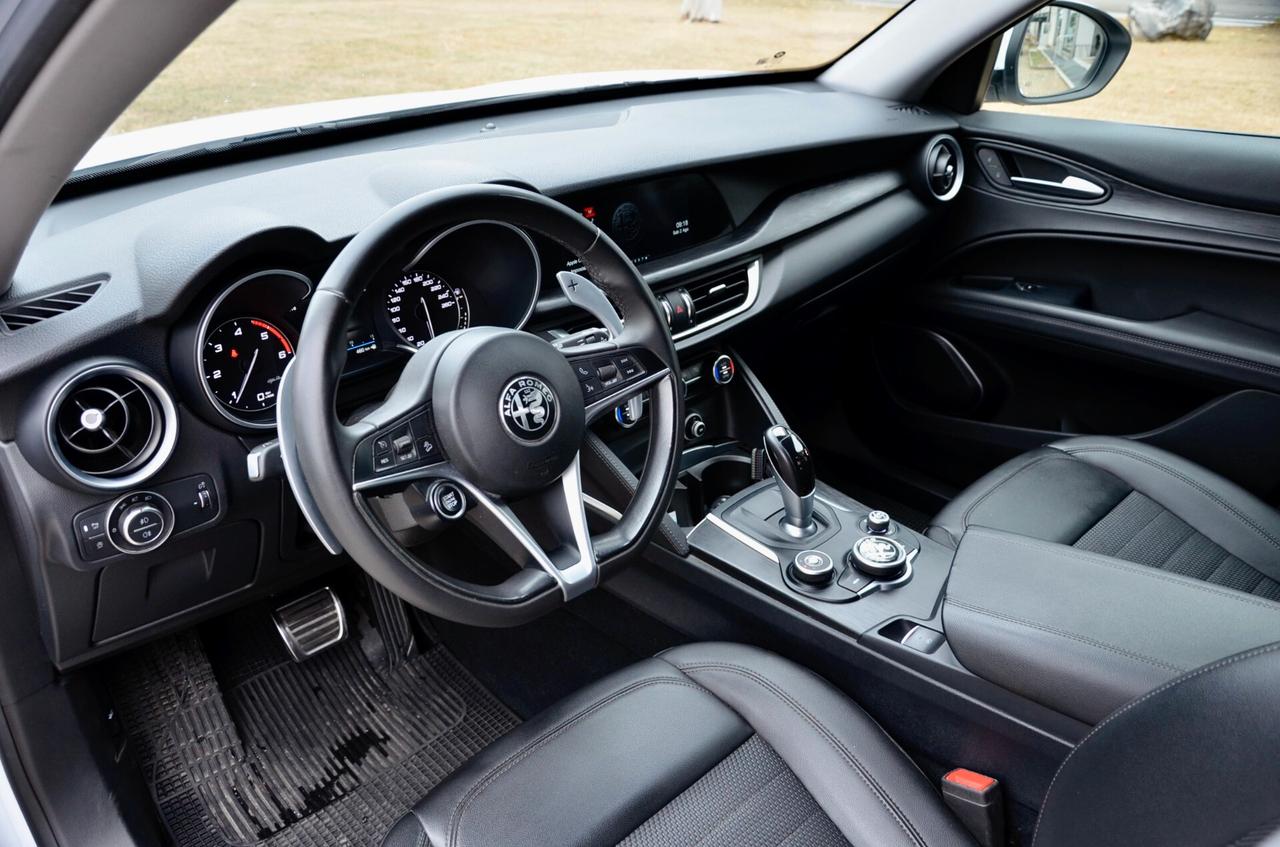 ALFA ROMEO STELVIO 2.2 TD EXECUTIVE Q4 210cv AUTO, EURO 6D, FARI LED, NAVI, RETROCAMERA, PERMUTE