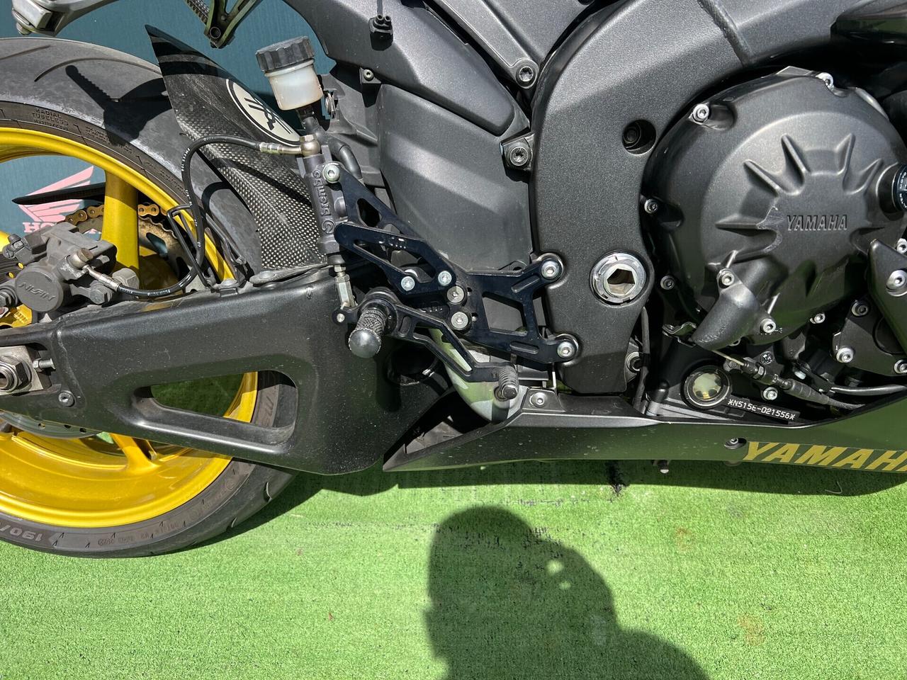 Yamaha YZF R1 OHLINS GARANZIA FINANZIAMENTO