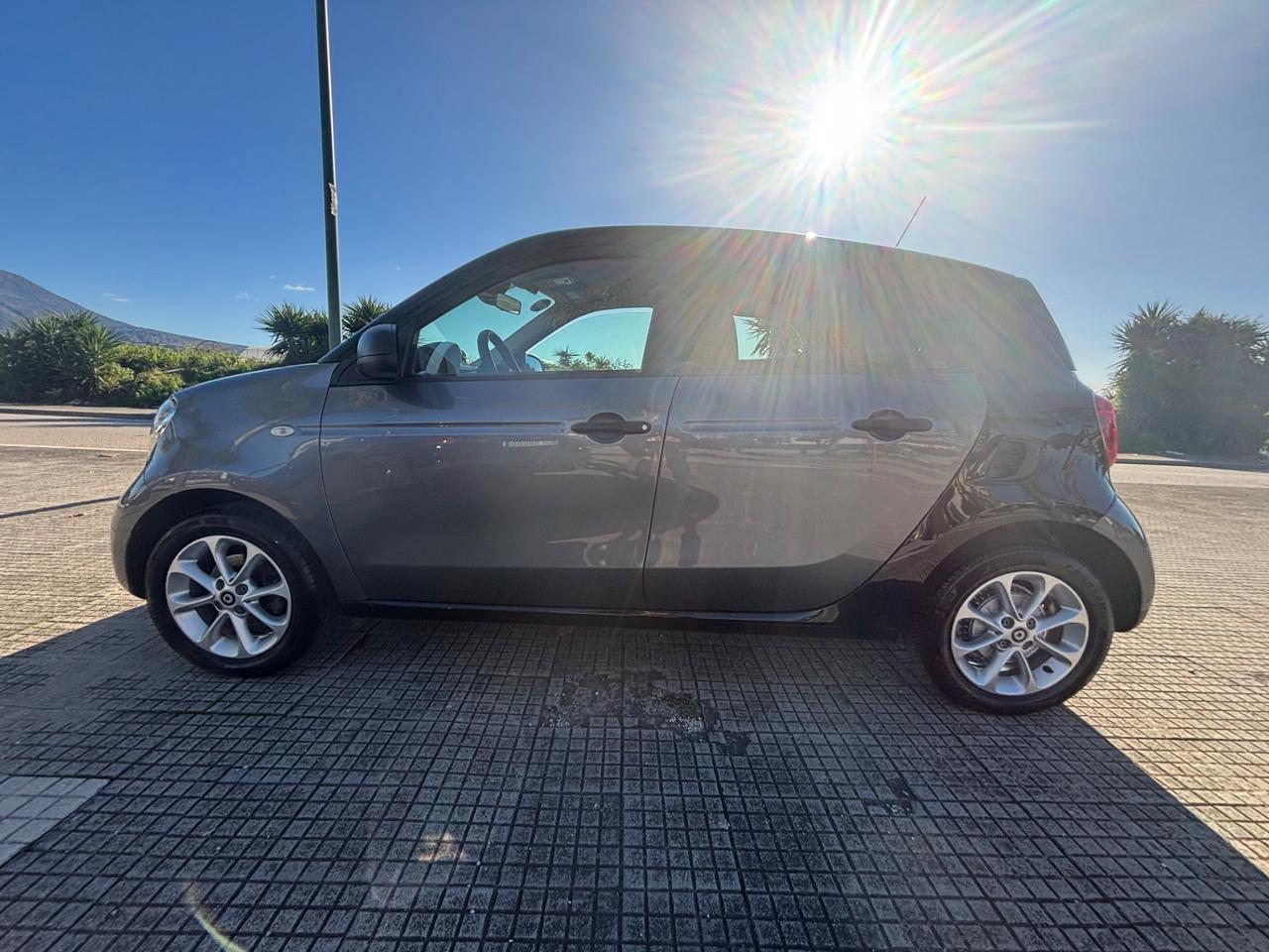 Smart ForFour 70 1.0 Youngster