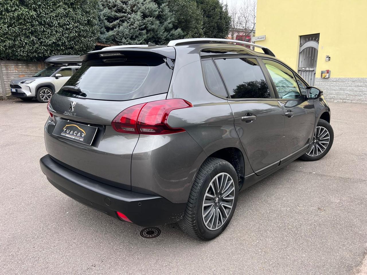 Peugeot 2008 1.2 PureTech 82 #9549