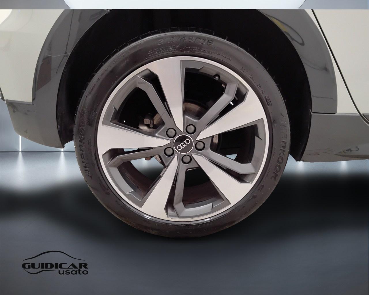 AUDI A1 II 2022 allstreet - A1 allstreet 30 1.0 tfsi Identity Contrast 110cv s tronic