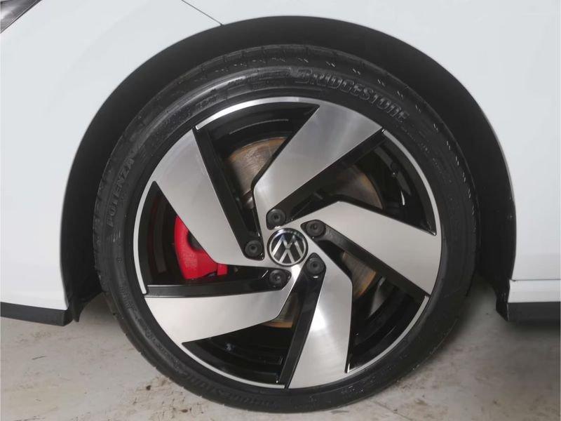 Volkswagen Golf 2.0 TSI GTI DSG Black Style LED 18" Camera