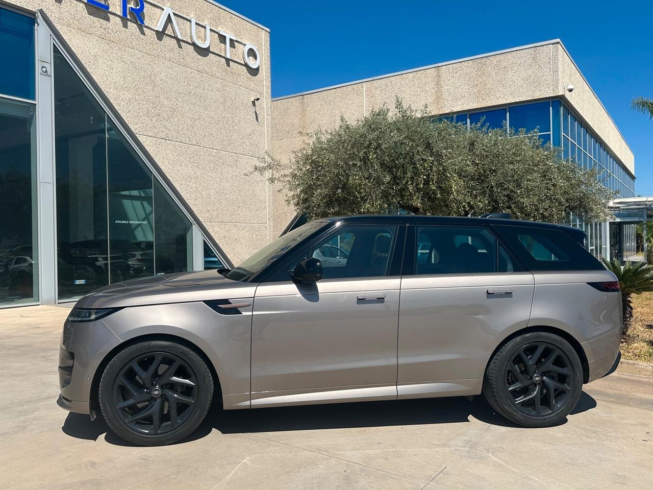 Range Rover Sport 3.0d SE 250cv offerta T-Stock prezzo imperdibile