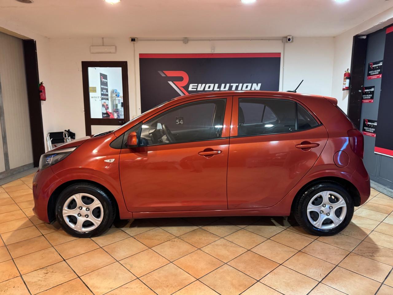 Kia Picanto 1.0 12V 5 porte Urban - NEOPATENTATI