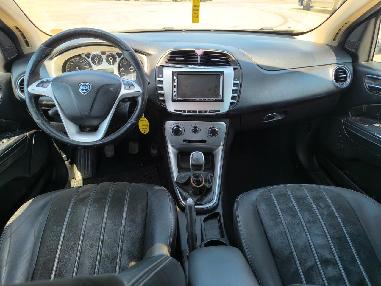 Lancia Delta 1.6 MJT DPF Silver