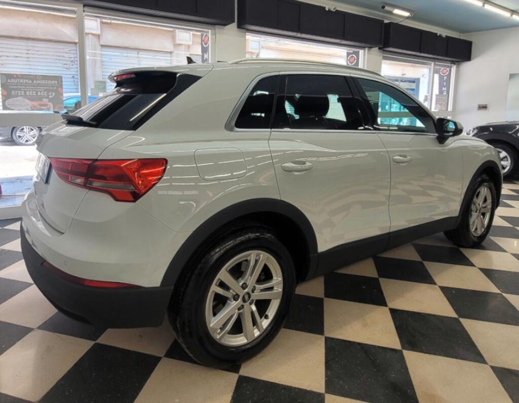 Audi Q3 35 TDI S tronic Business Advanced