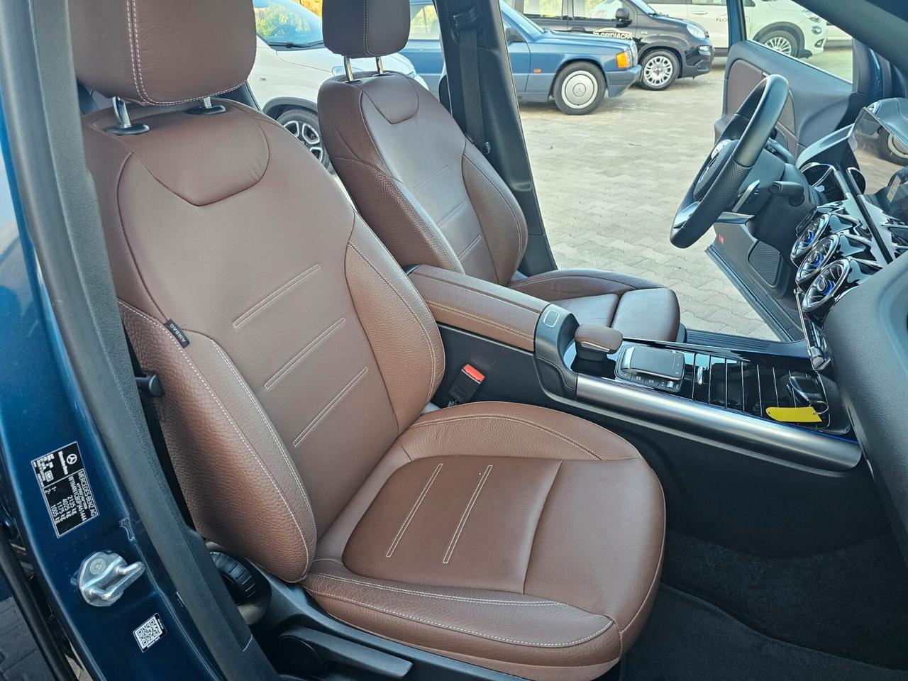 MERCEDES GLA 200D PREMIUM 11/2022