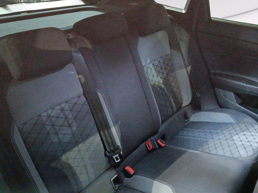 VOLKSWAGEN Taigo 1.0 tsi r-line 110cv dsg del 2023